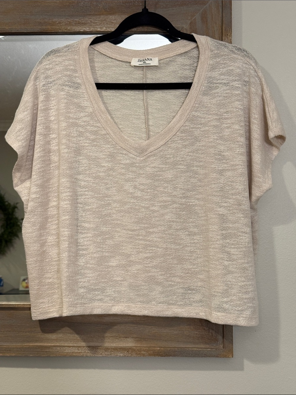 Zenana Outfitters Cream V-Neck Boxy Crop Top